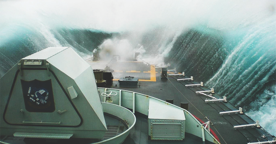 Halifax-class wake