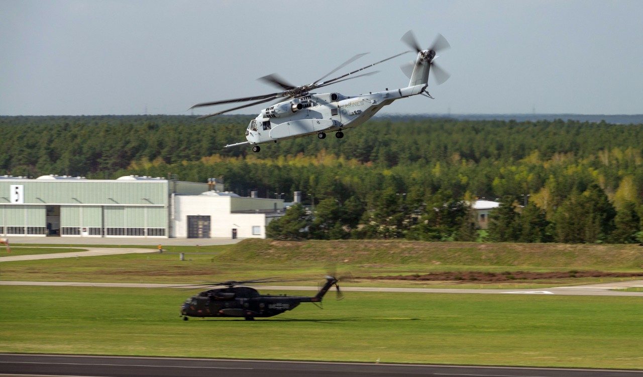 CH-53K des US Marine Corps im Anflug nahe dem Fliegerhorst Holzdorf